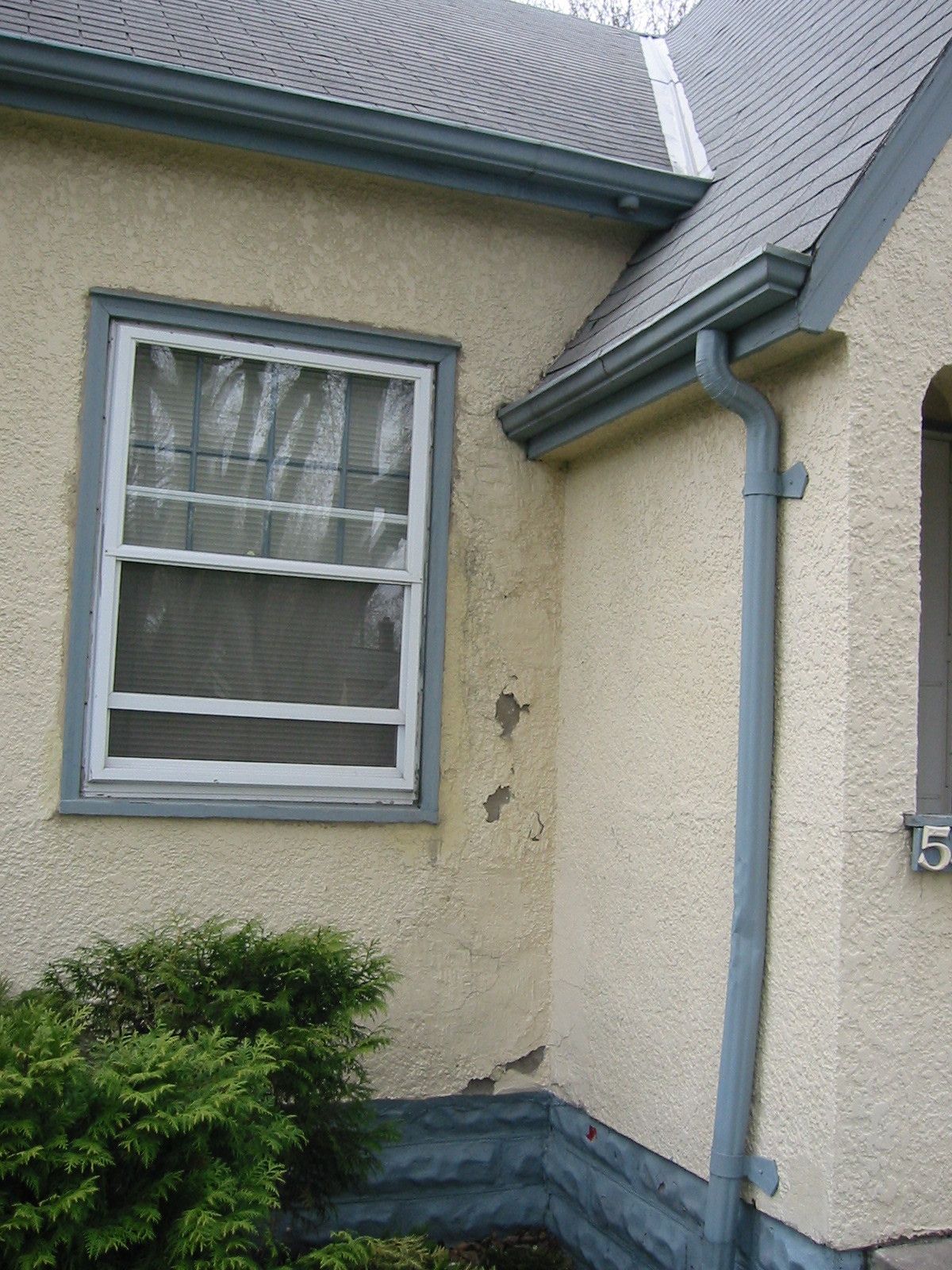 TRADITIONAL DASH STUCCO